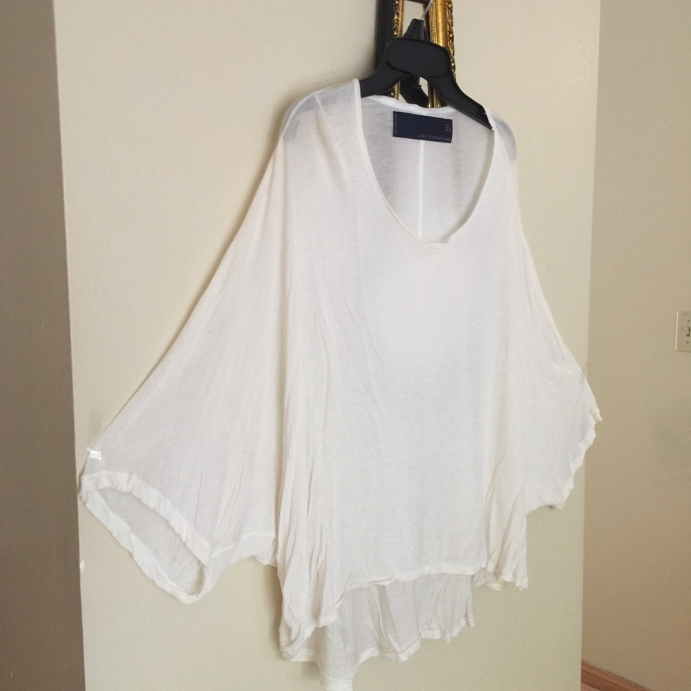 T-shirt by ZARA